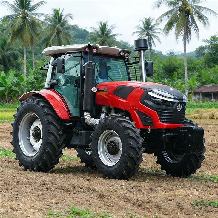 Red 150hp Farm Tractor